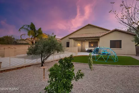 Exterior - 13561 E Aviara Pl, Vail, AZ 85641 photo 7 of 12