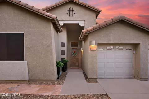 Exterior - 13561 E Aviara Pl, Vail, AZ 85641 photo 3 of 12