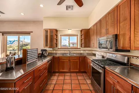 Kitchen - 6828 E Diamondback Rd, Saint David, AZ 85630 photo 1 of 2
