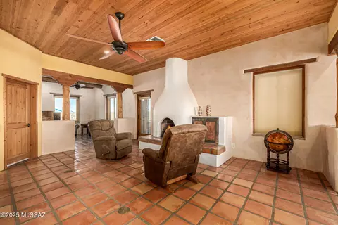 Living - 6828 E Diamondback Rd, Saint David, AZ 85630 photo 1 of 3