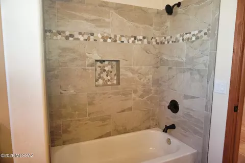 Bath - 6767 E De Vaca Cir, Saint David, AZ 85630 photo 7 of 7