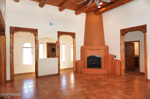 Living - 6767 E De Vaca Cir, Saint David, AZ 85630 photo 2 of 2