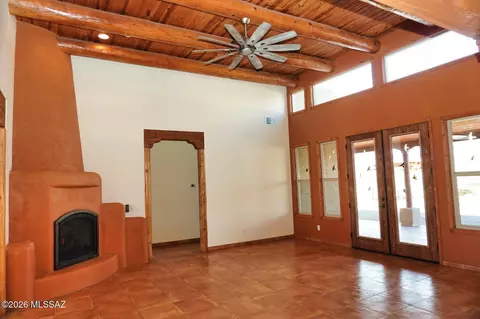 Living - 6767 E De Vaca Cir, Saint David, AZ 85630 photo 1 of 2