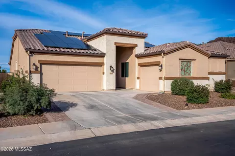 8800 W Lady Banks Dr, Marana, AZ 85653