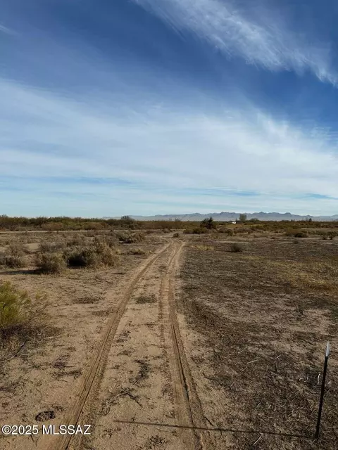 14313 W Magee Rd, Tucson, AZ 85743