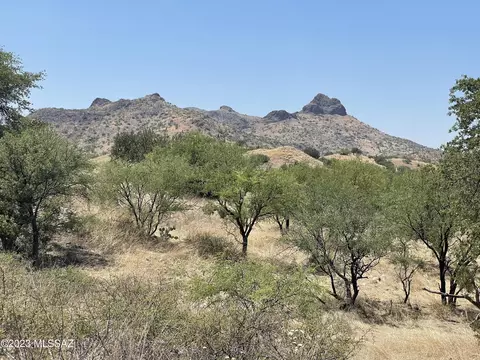 000 Montezuma Well Rd, Tubac, AZ 85646