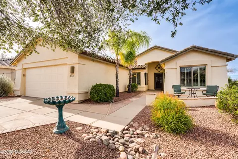 2776 E Glen Canyon Rd, Green Valley, AZ 85614