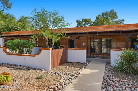361 S Paseo Pena #B, Green Valley, AZ 85614