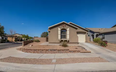 Exterior - 5283 E Desert Straw Ln, Tucson, AZ 85756 photo 6 of 6