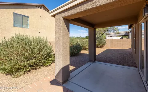 Exterior - 5283 E Desert Straw Ln, Tucson, AZ 85756 photo 5 of 6