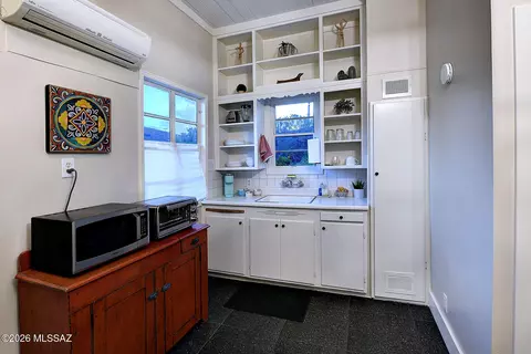 Kitchen - 243 E University Blvd, Tucson, AZ 85705 photo 6 of 9