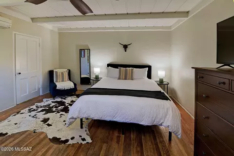Bedroom - 243 E University Blvd, Tucson, AZ 85705 photo 5 of 10