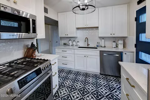 Kitchen - 243 E University Blvd, Tucson, AZ 85705 photo 8 of 9