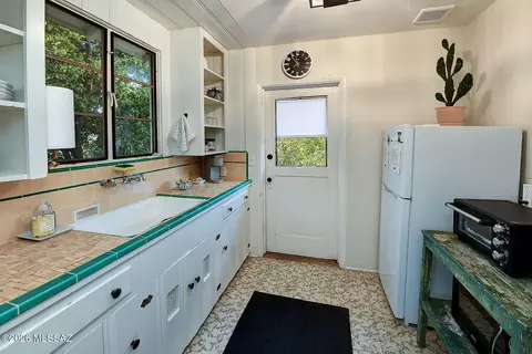 Kitchen - 243 E University Blvd, Tucson, AZ 85705 photo 4 of 9