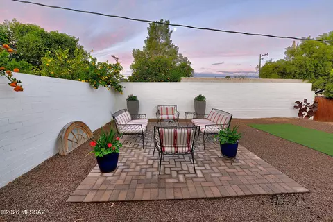 Exterior - 243 E University Blvd, Tucson, AZ 85705 photo 5 of 13