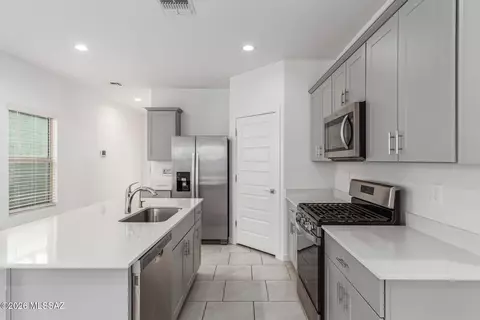 Entry Way - 12711 E Joffroy Dr, Vail, AZ 85641 photo 1 of 3