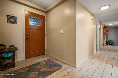 Entry Way - 8443 E 20th St, Tucson, AZ 85710 photo 2 of 4