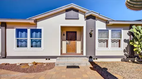 9941 S Big Thunder Dr, Vail, AZ 85641