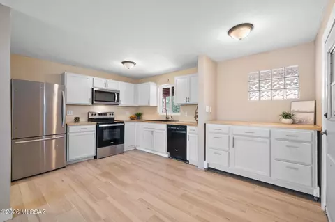 3701 N Park Ave, Tucson, AZ 85719