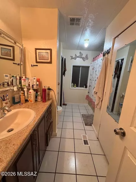 3250 E Holladay St, Tucson, AZ 85706 photo 6