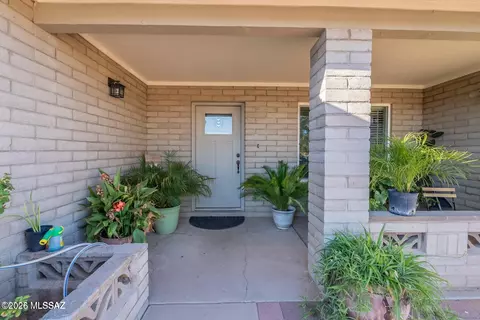 6700 S Iberia Ave, Tucson, AZ 85757