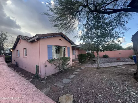1148 E Seneca St, Tucson, AZ 85719