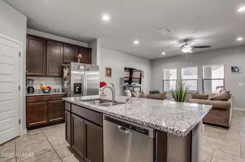 10046 N Cardon Grande Trl, Marana, AZ 85653
