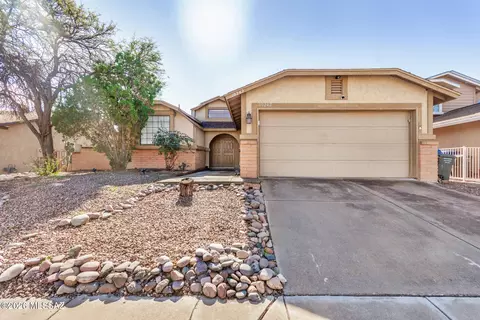 10242 E Potomac Pl, Tucson, AZ 85748