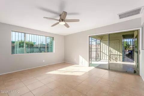 Living - 9562 E 29th St, Tucson, AZ 85748 photo 2 of 4