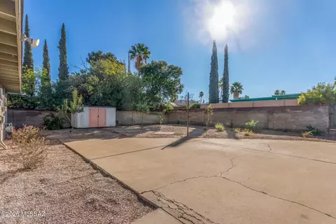 Exterior - 9562 E 29th St, Tucson, AZ 85748 photo 4 of 8