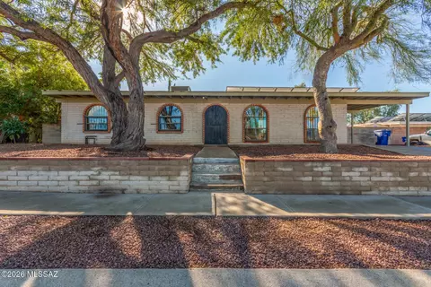 9562 E 29th St, Tucson, AZ 85748