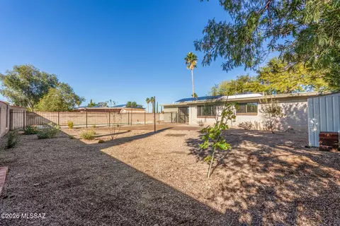 Exterior - 9562 E 29th St, Tucson, AZ 85748 photo 7 of 8