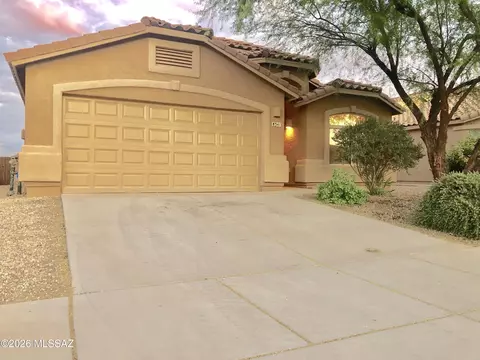 8341 S Egyptian Dr, Tucson, AZ 85747