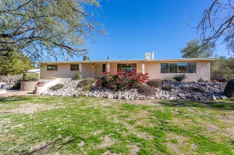 1402 N Camino Miraflores, Tucson, AZ 85745