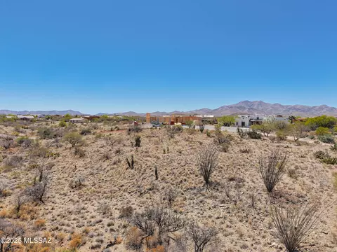 2629 E Maxine Pl, Vail, AZ 85641 photo 2
