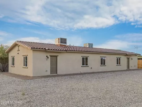 8055 Escalante Rd, Tucson, AZ 85730