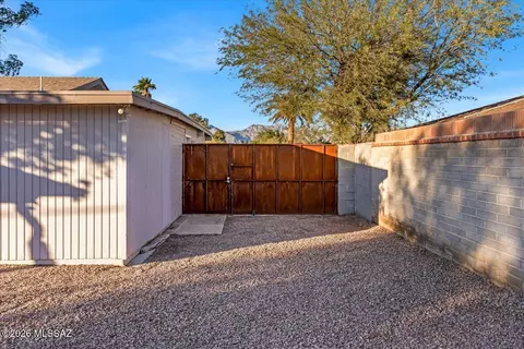 Exterior - 6162 E 16th St, Tucson, AZ 85711 photo 10 of 10