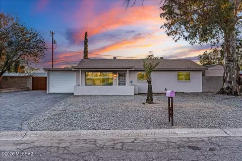 Exterior - 6162 E 16th St, Tucson, AZ 85711 photo 2 of 10