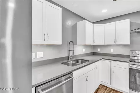 Kitchen - 6162 E 16th St, Tucson, AZ 85711 photo 6 of 7