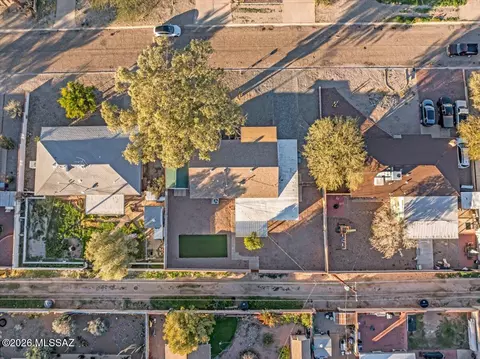 View/Area - 6162 E 16th St, Tucson, AZ 85711 photo 2 of 2