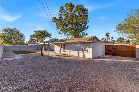 Exterior - 6162 E 16th St, Tucson, AZ 85711 photo 9 of 10