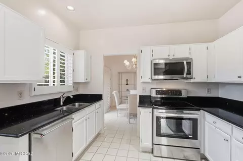 Kitchen - 3524 W Thundercloud Loop, Tucson, AZ 85742 photo 1 of 4