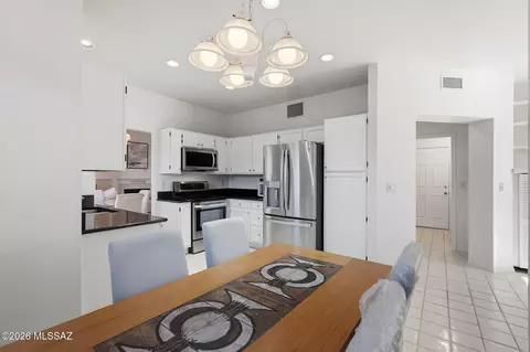 Dining - 3524 W Thundercloud Loop, Tucson, AZ 85742 photo 2 of 4