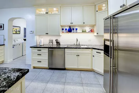 Kitchen - 2315 E 2nd St, Tucson, AZ 85719 photo 3 of 4
