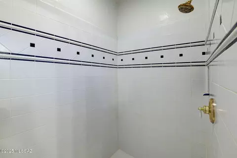 Bath - 2315 E 2nd St, Tucson, AZ 85719 photo 2 of 3