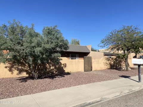 1031 E Irwin Pl, Tucson, AZ 85719