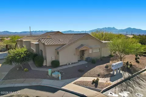 459 W Moorwood St, Green Valley, AZ 85614