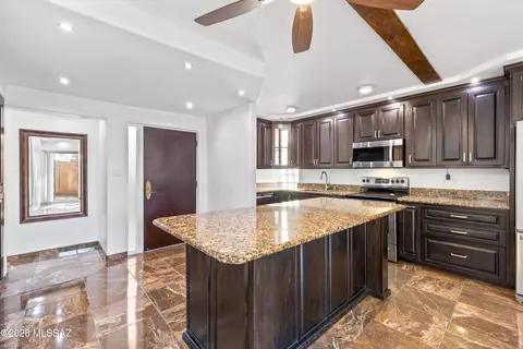 3940 E Timrod St #118, Tucson, AZ 85711