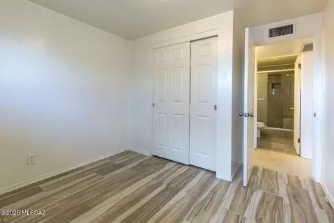 Bedroom - 4601 E 28th St, Tucson, AZ 85711 photo 2 of 4