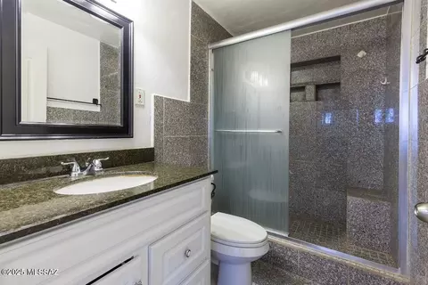 Bath - 4601 E 28th St, Tucson, AZ 85711 photo 2 of 2